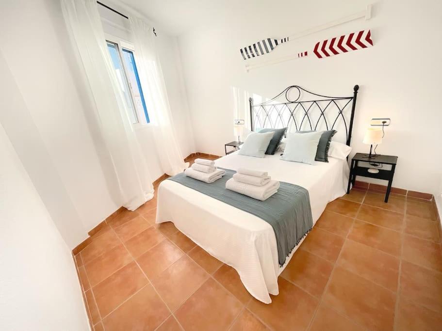 Ks Costa Mayka - San Jose - Kaleria Suites ภายนอก รูปภาพ